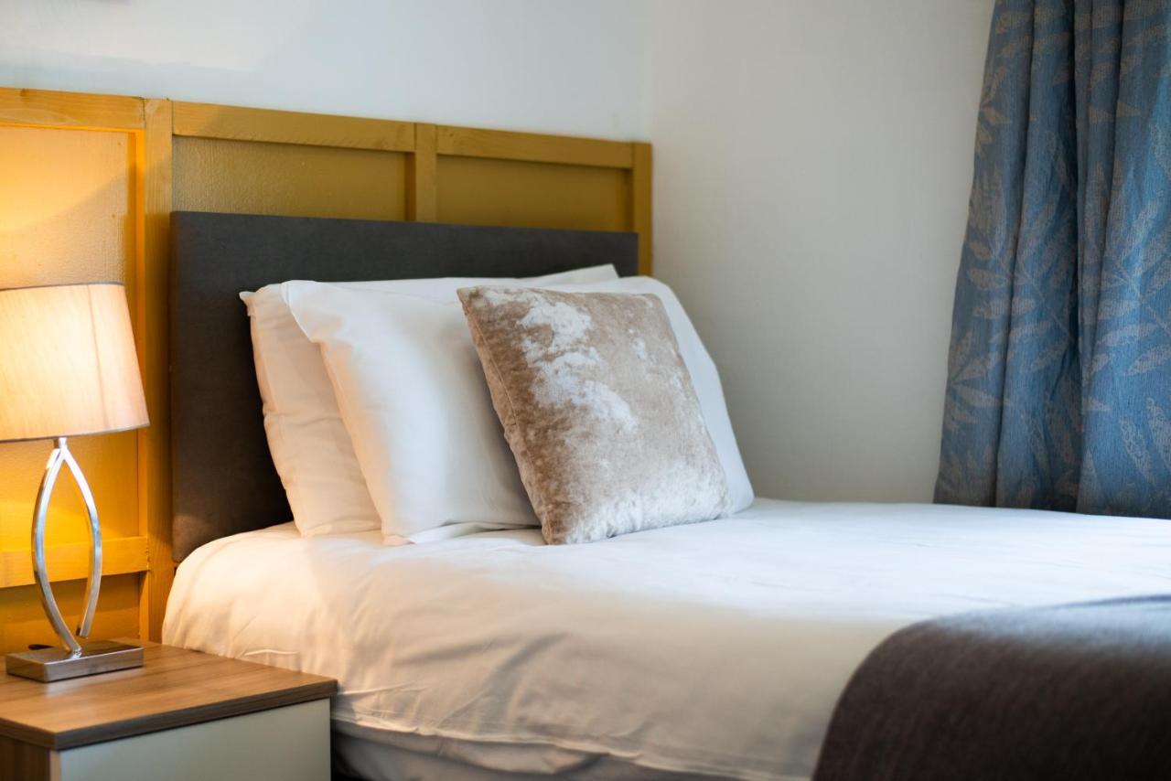 Private Parking, Garden, Close To Beach! 스완지 외부 사진