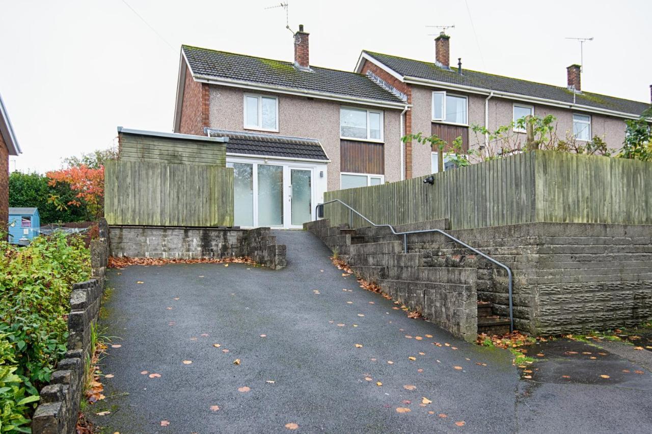Private Parking, Garden, Close To Beach! 스완지 외부 사진
